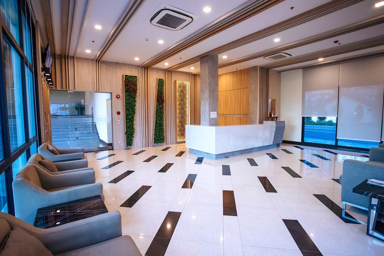 Dusit Grand Condo View Jomtien Beach Buitenkant foto
